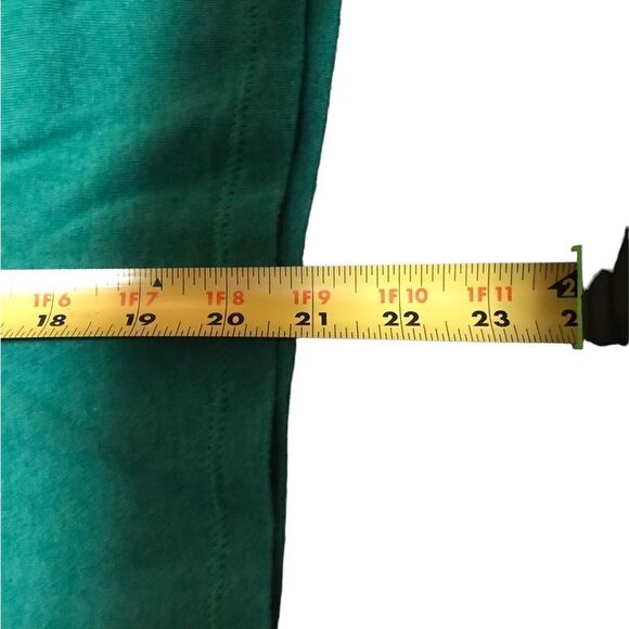 KIDS MINIONS SHIRT SIZE SMALL! - Picture 5 of 6